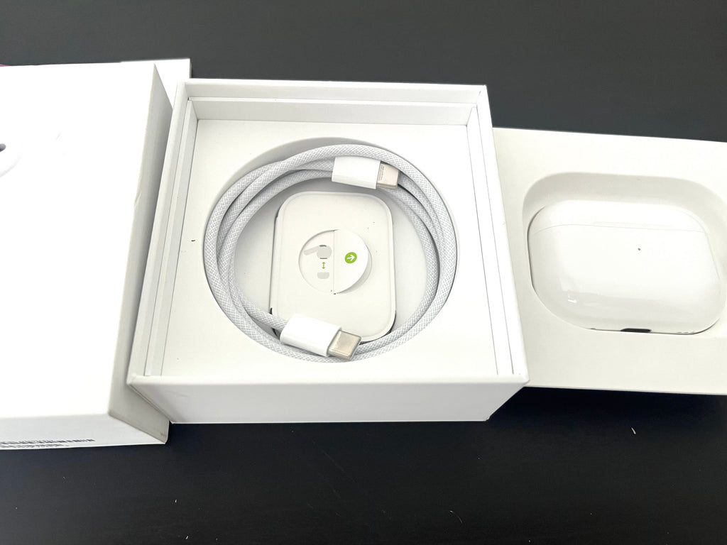Apple AirPods Pro (2nd Generation) – USB-C Charging Case | Open Box